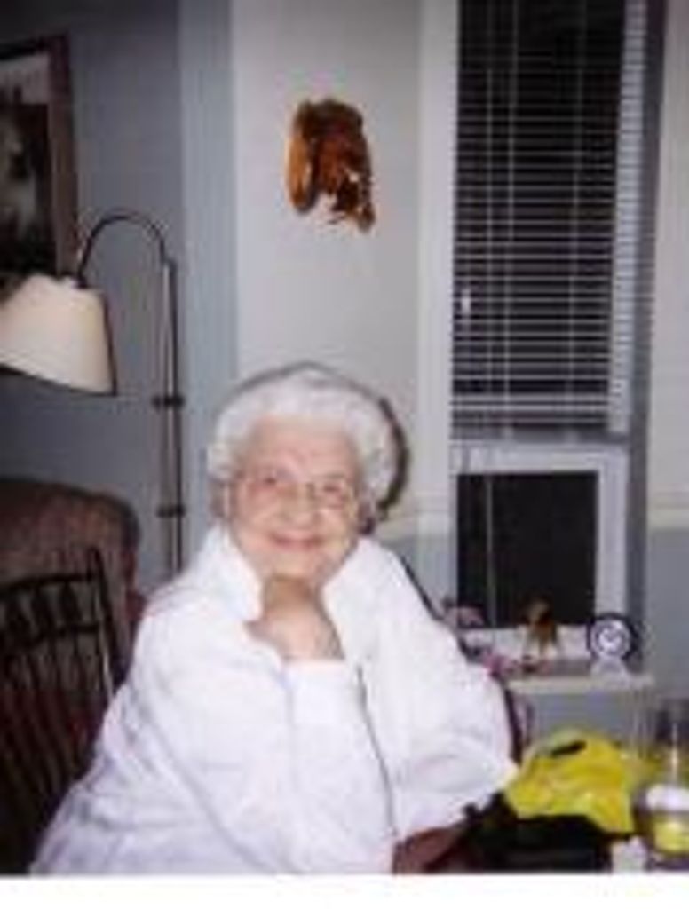 Erna Burechails