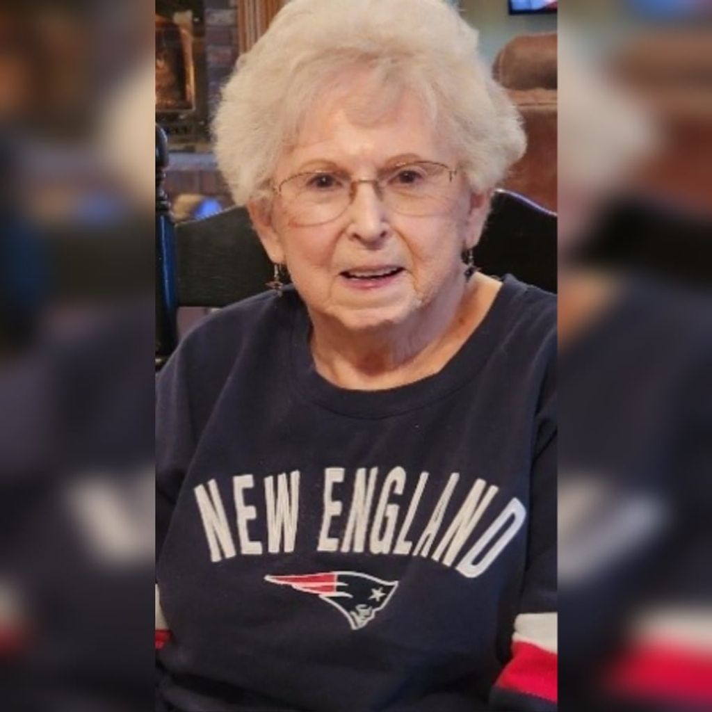 Elaine J Bennett Profile Photo