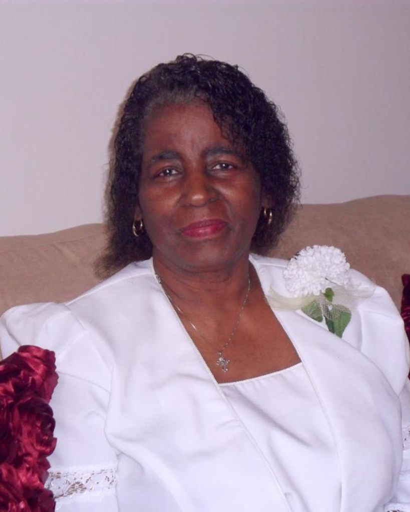 Julie Louise Cadet Profile Photo