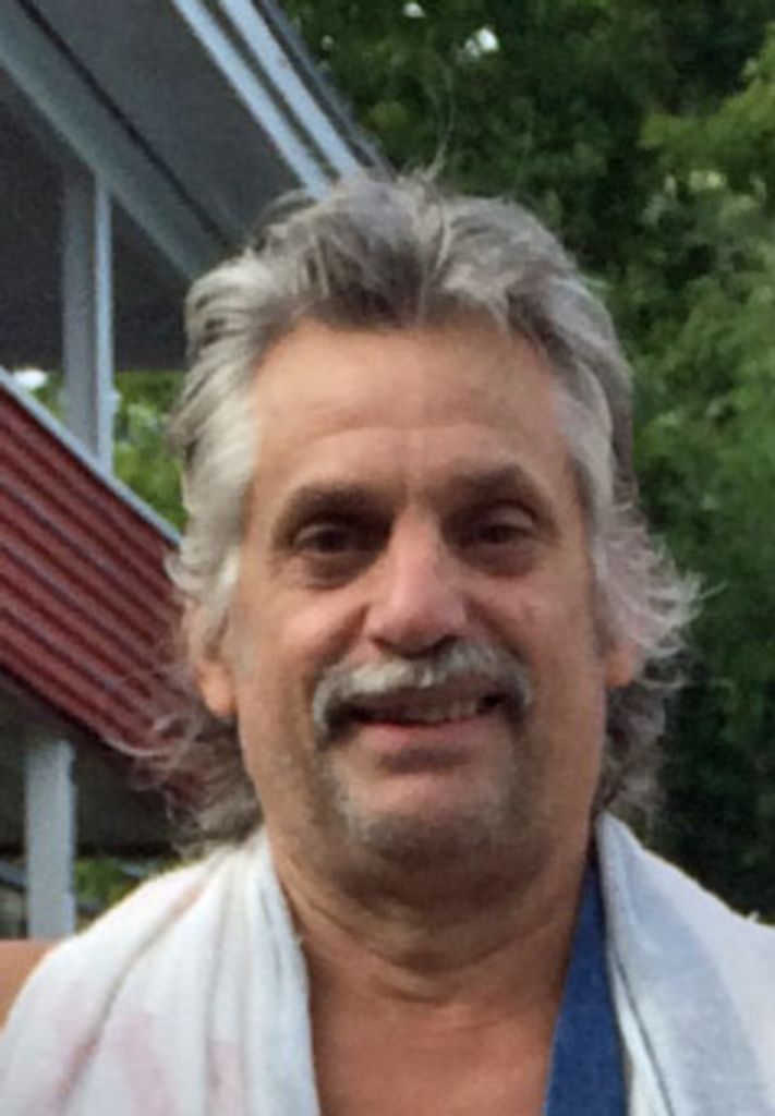 Wayne Thomas Piekarski Profile Photo
