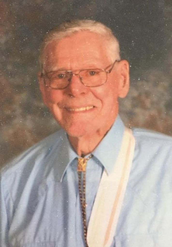 Darwin D Claussen