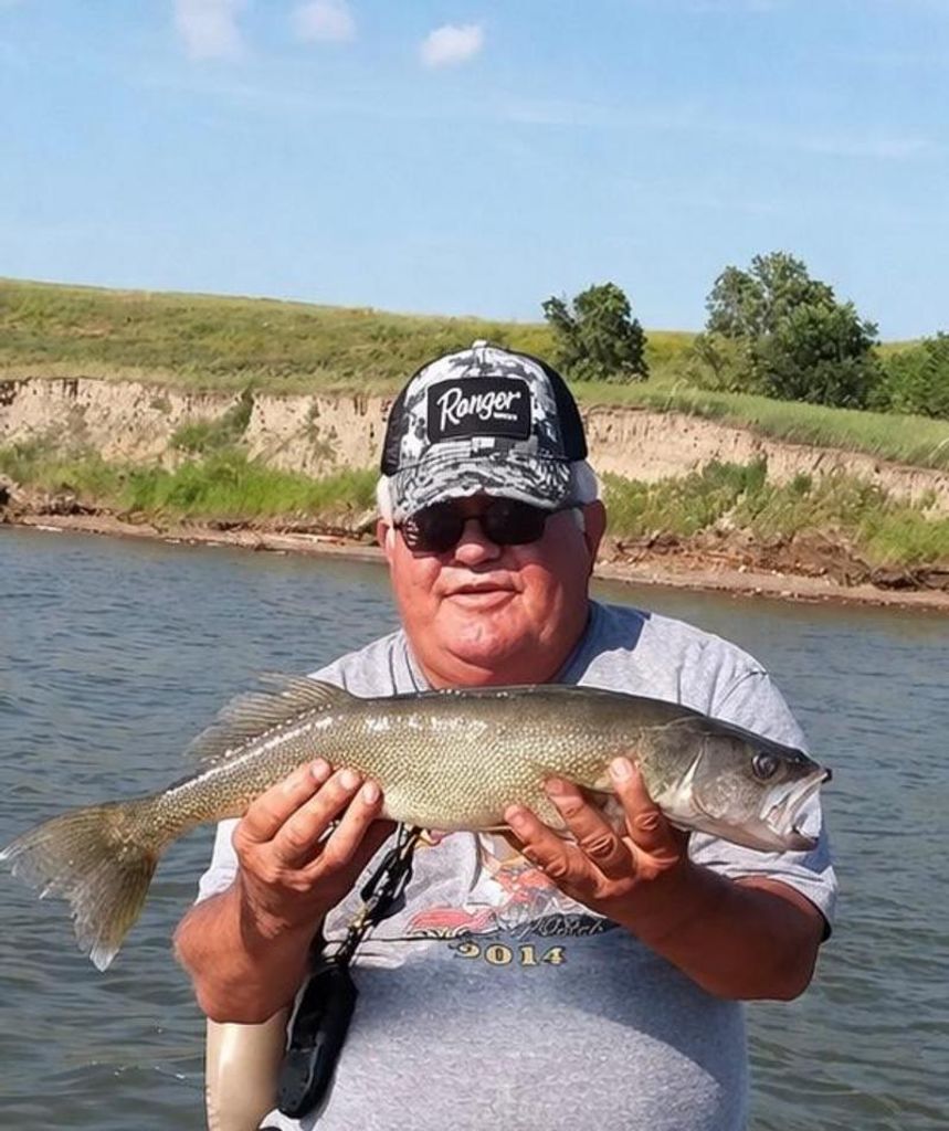 Robert "Bob" Dale Sukut