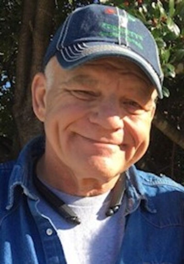 Charles "Chuck" Lynn Viney