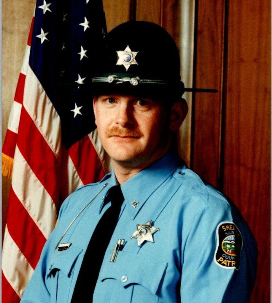 David V Huntley