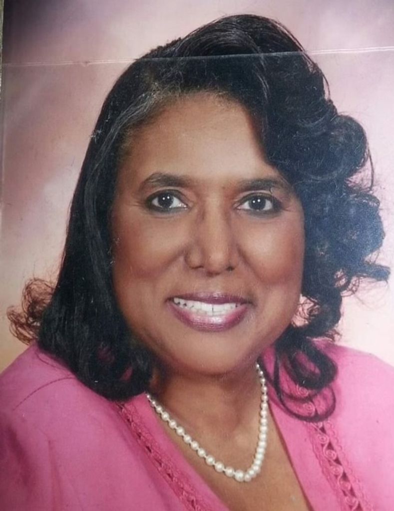 Leila Miley Profile Photo