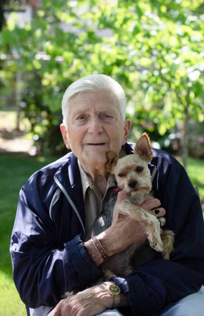 Larry E. Wisenall Profile Photo