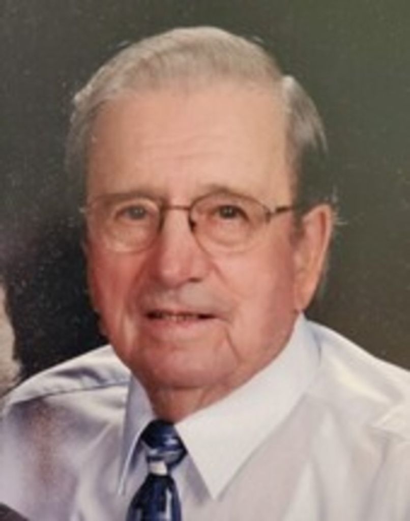 Cecil Holland Profile Photo