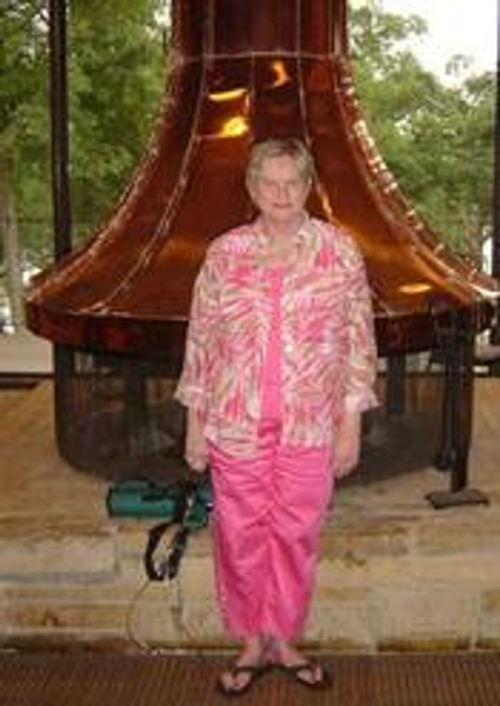 Jacquelyn "Jackie" Floyd Beville