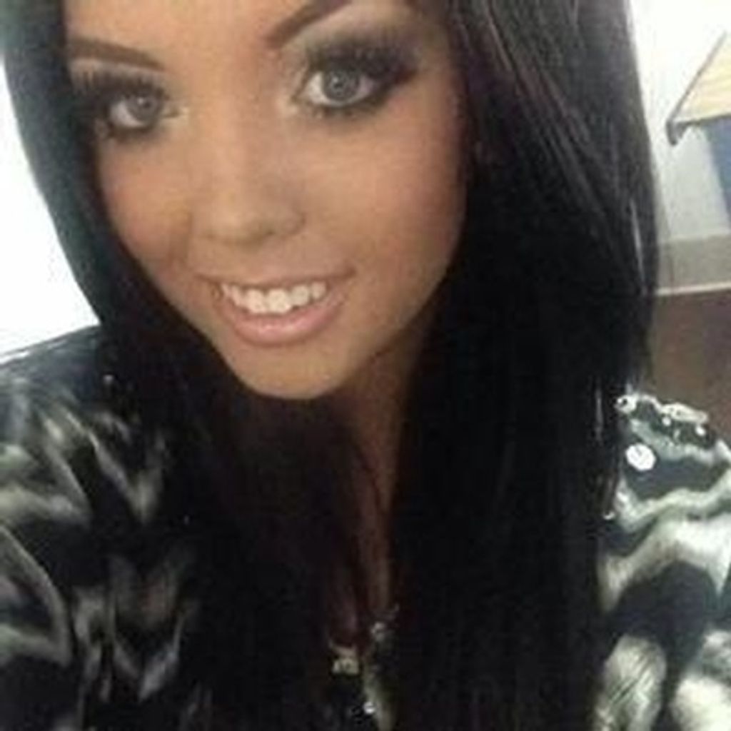 Amanda Mariana Engle