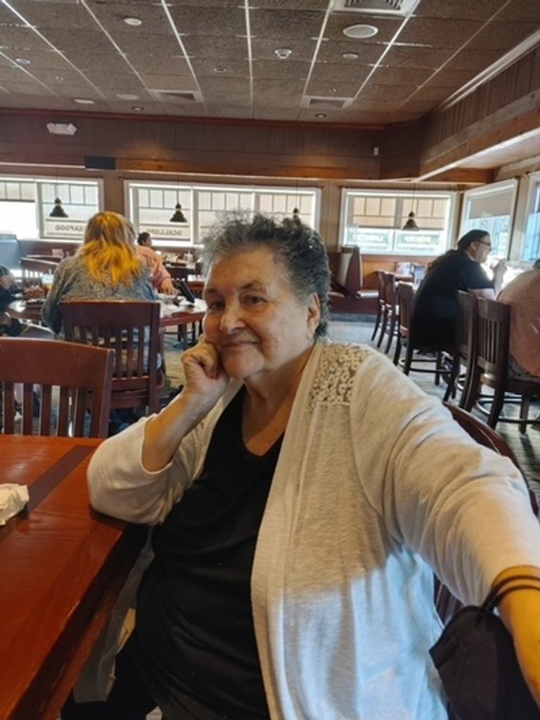 Angel Curattalo Profile Photo