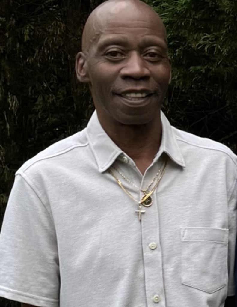 Michael Lewis Washington