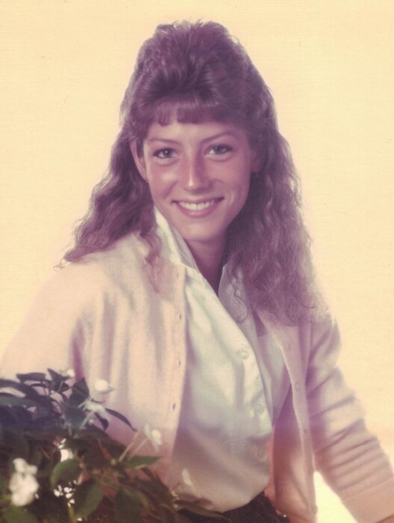 Lamona Hanson