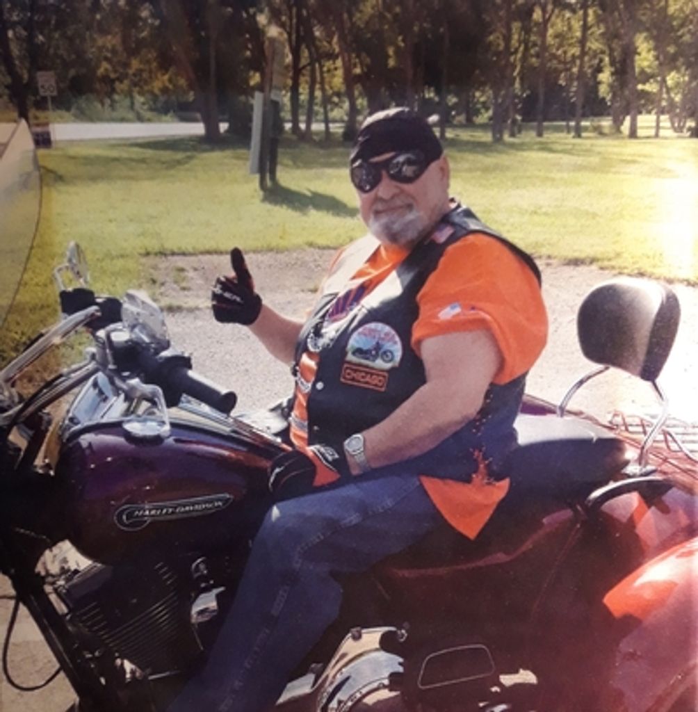 Cruz R Flores Profile Photo