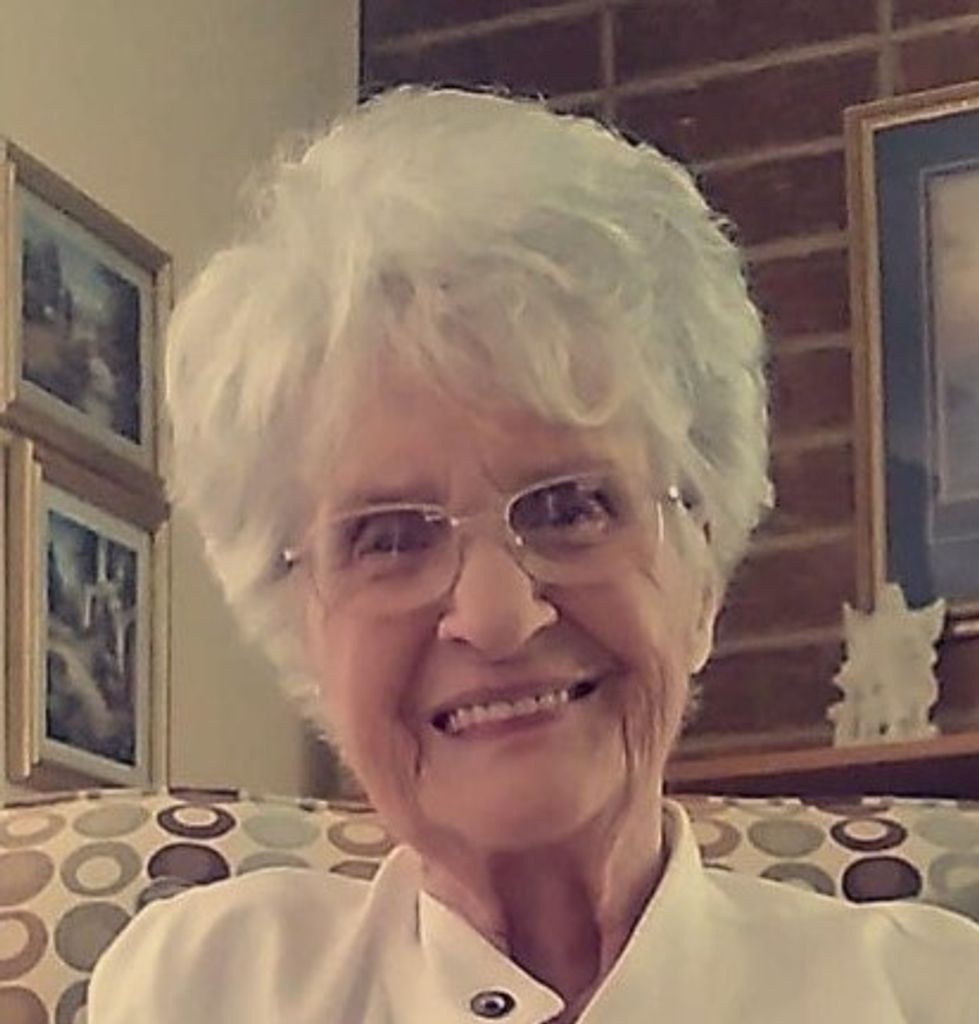 Betty J. (Hall)  Berg