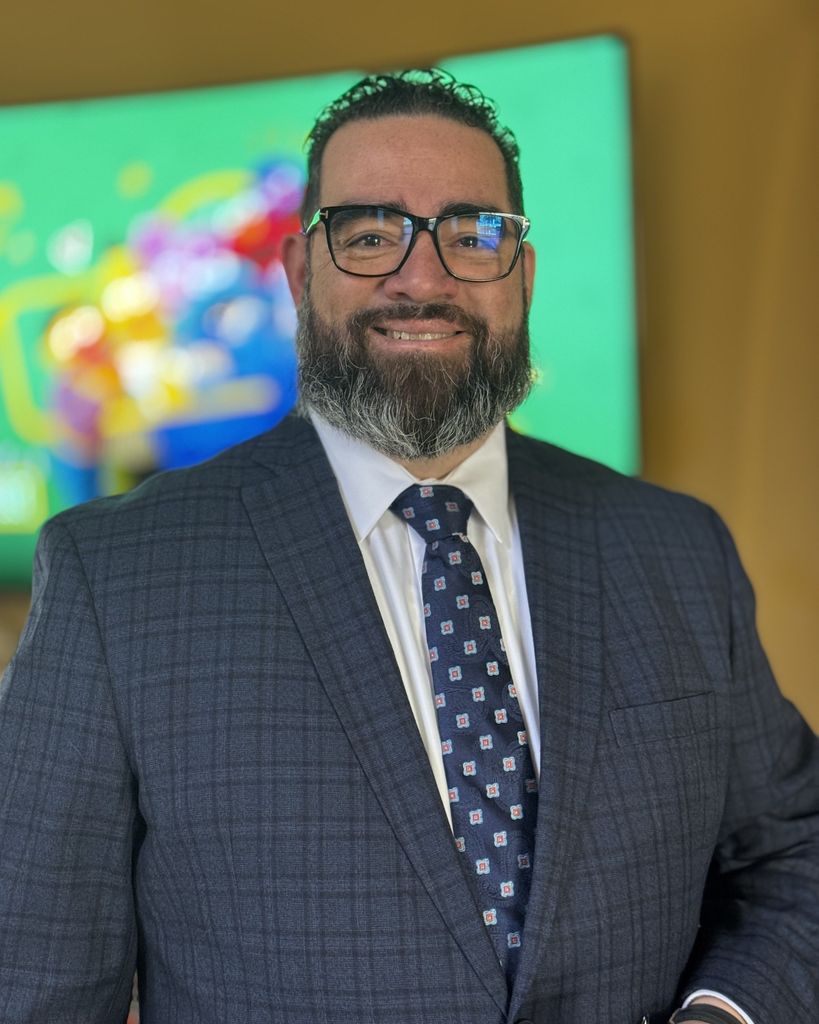 Gilbert Valenzuela Profile Photo