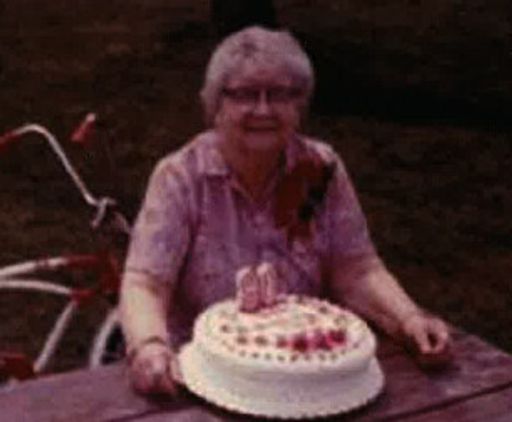 Diana L Rogers photo gallery thumbnail 28 of 65