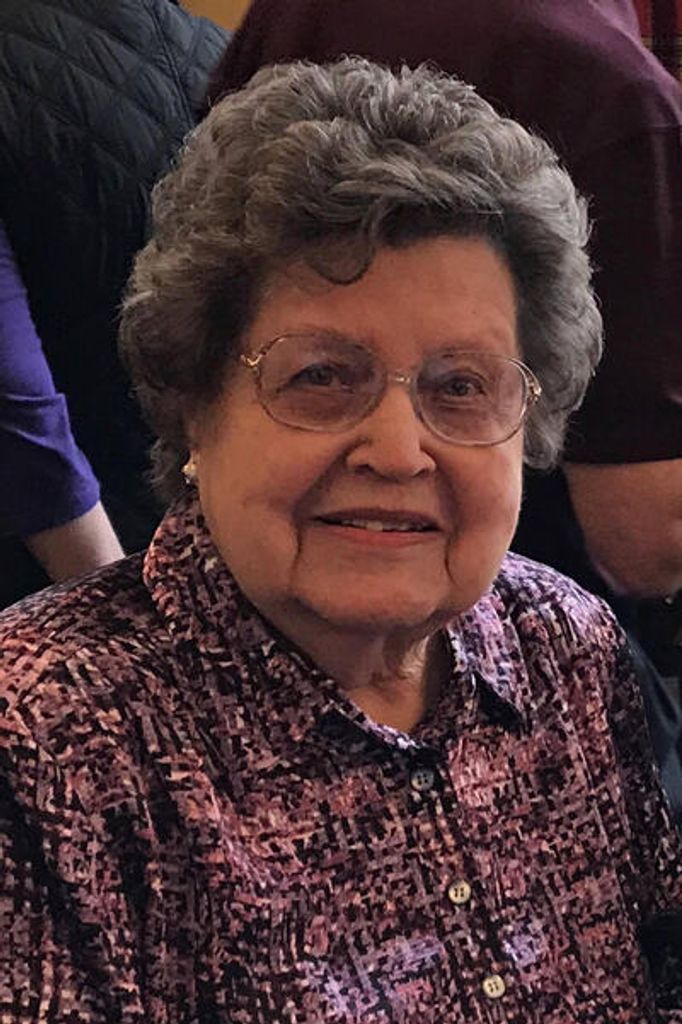 Agatha Naomi Knaak Profile Photo