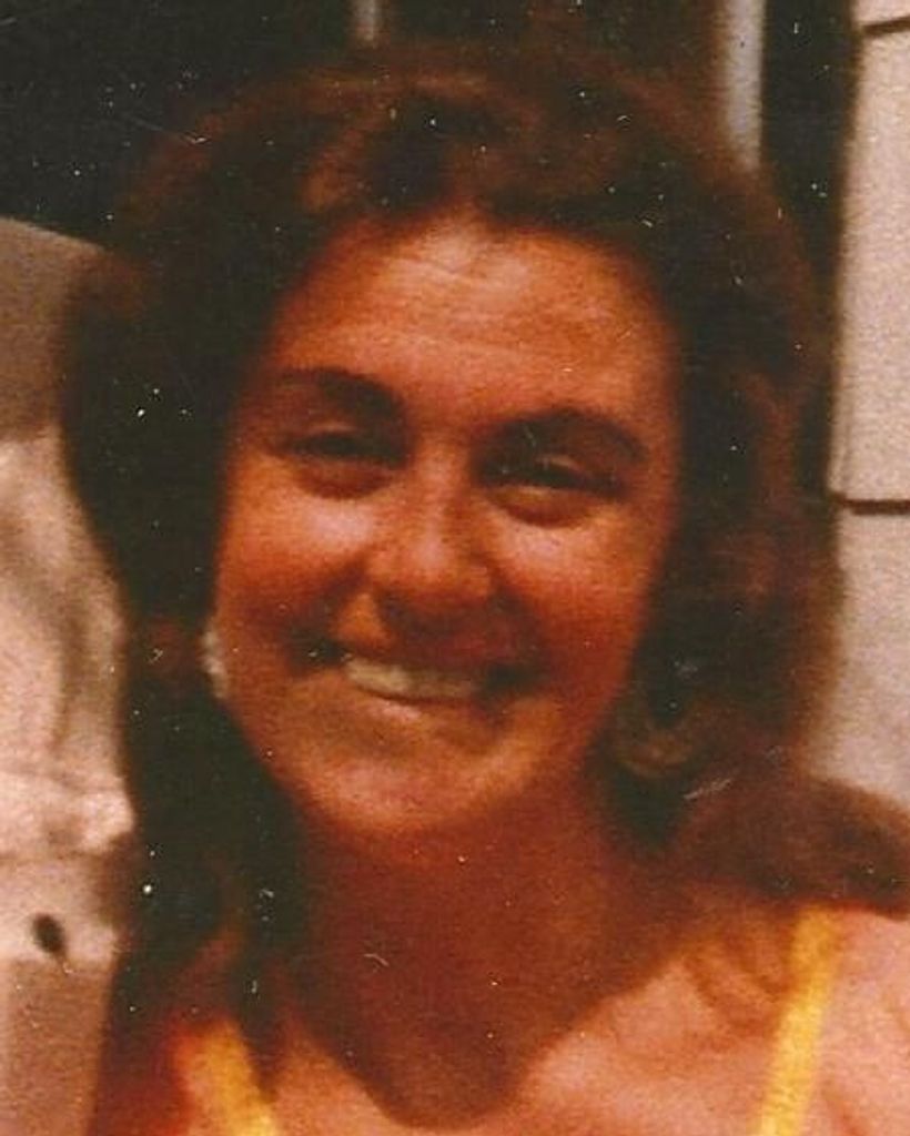 Sandra (Smith) Valladares