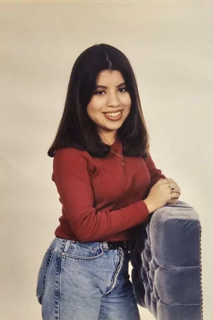 Karina Flores Thomas Profile Photo