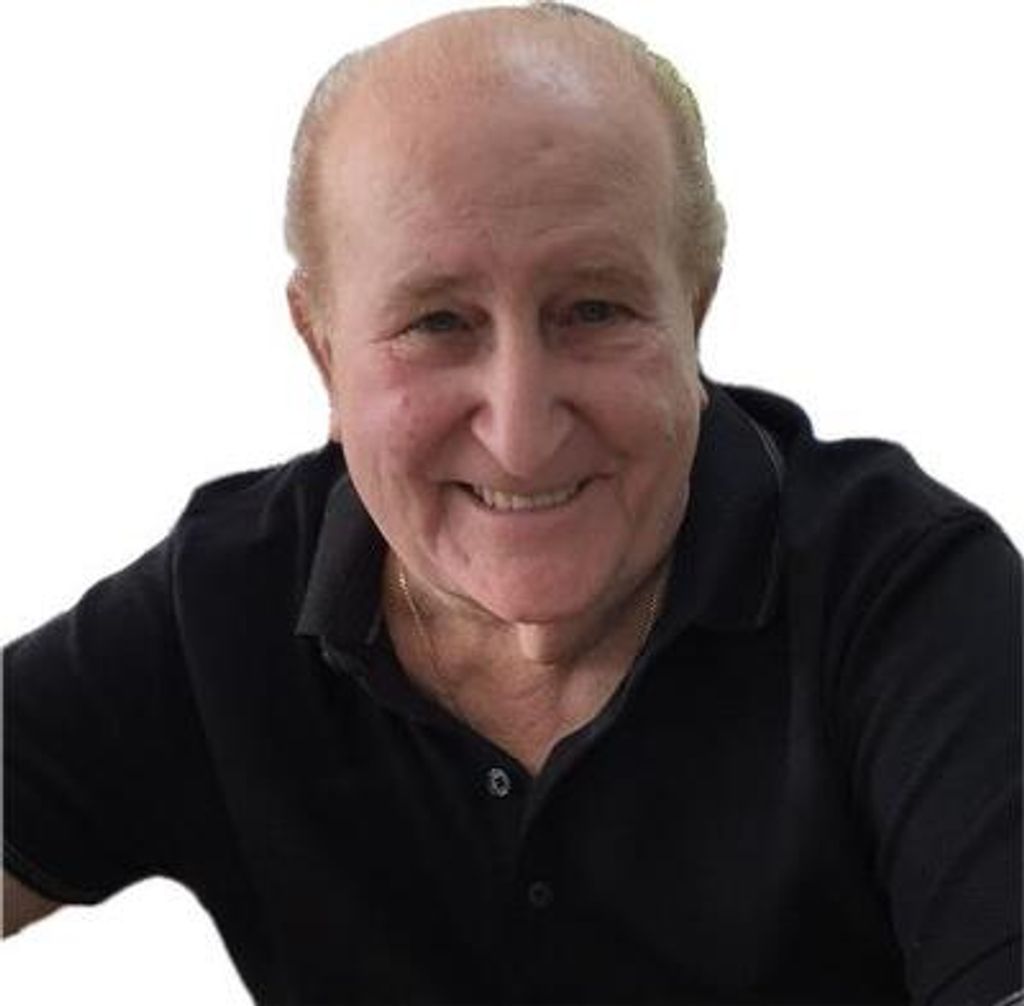 Guillermo E Martinez Profile Photo