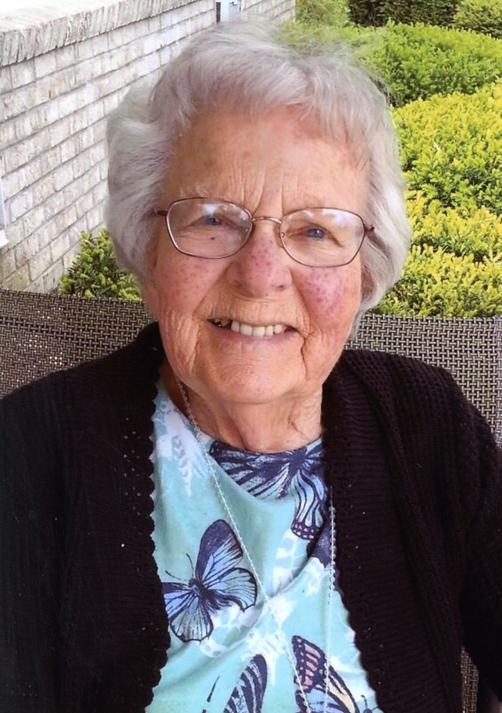 Lois Evelyn Makowski