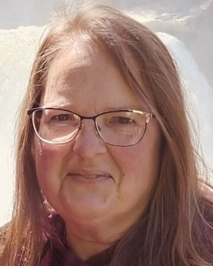 Mary Betts Profile Photo