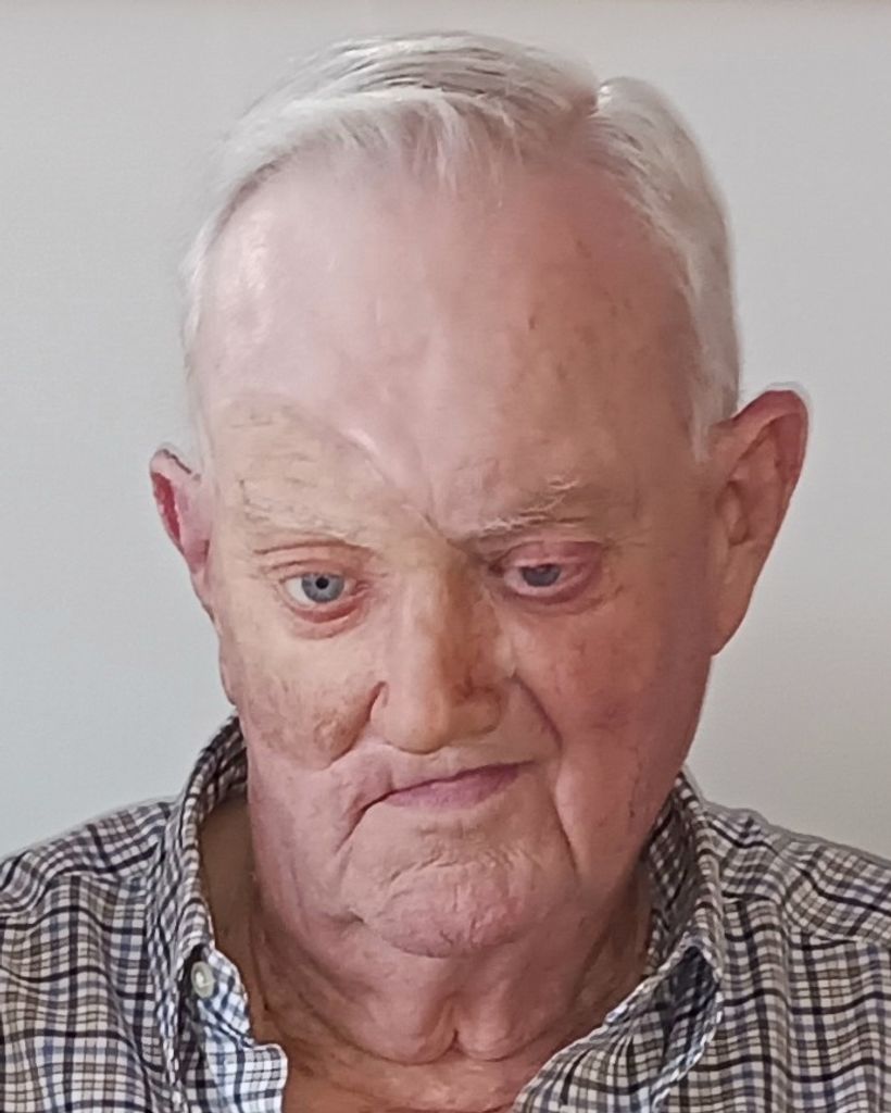 Lloyd MacKay Profile Photo