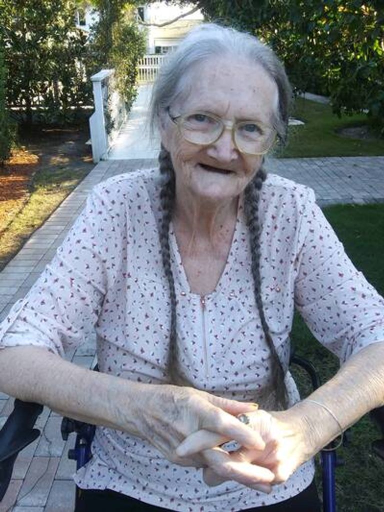 Bonnie James Profile Photo