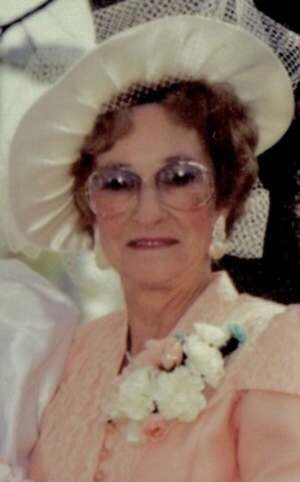 Elsie Harnum photo gallery image 1 of 1