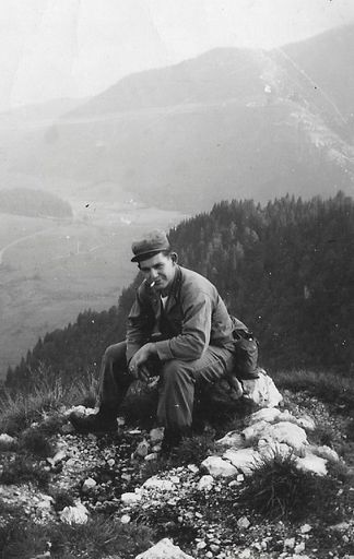 Robert J. Kellie photo gallery thumbnail 13 of 66