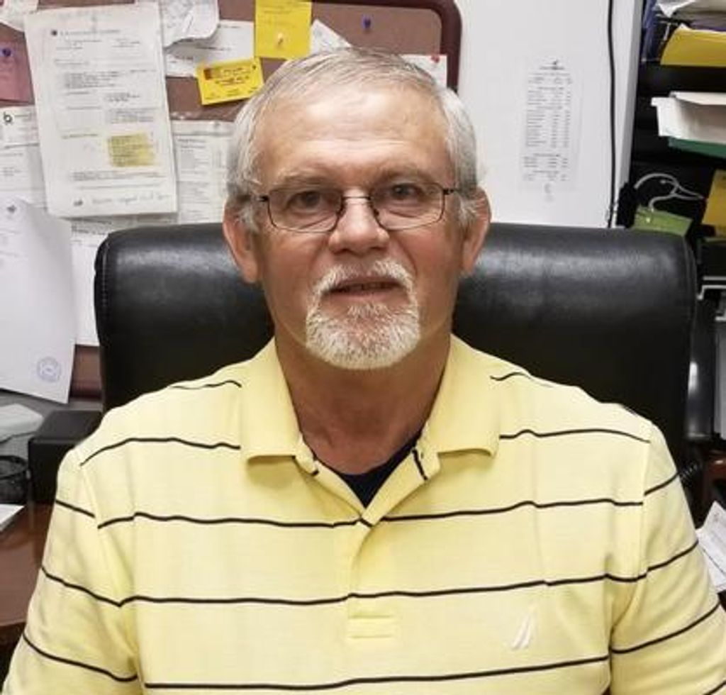 Robert Meek Profile Photo