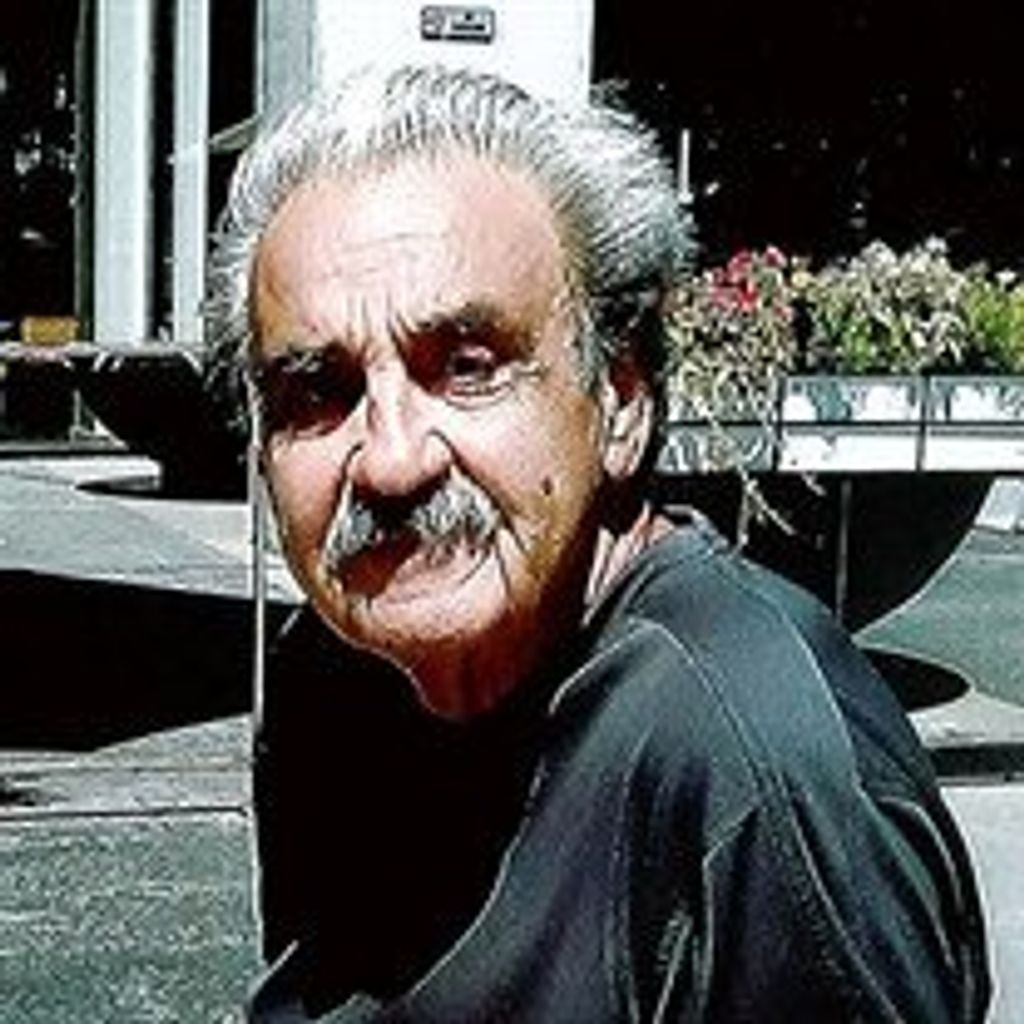 Thomas  Edward Mariani