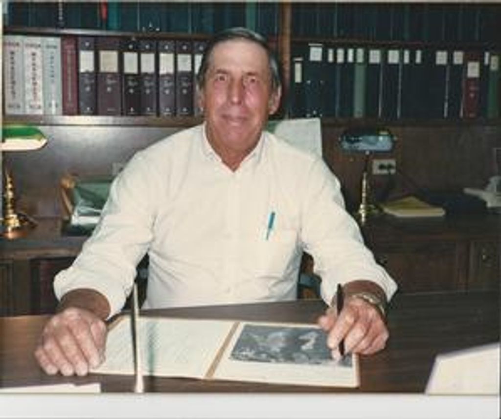 Edwin Huck Flukinger Profile Photo