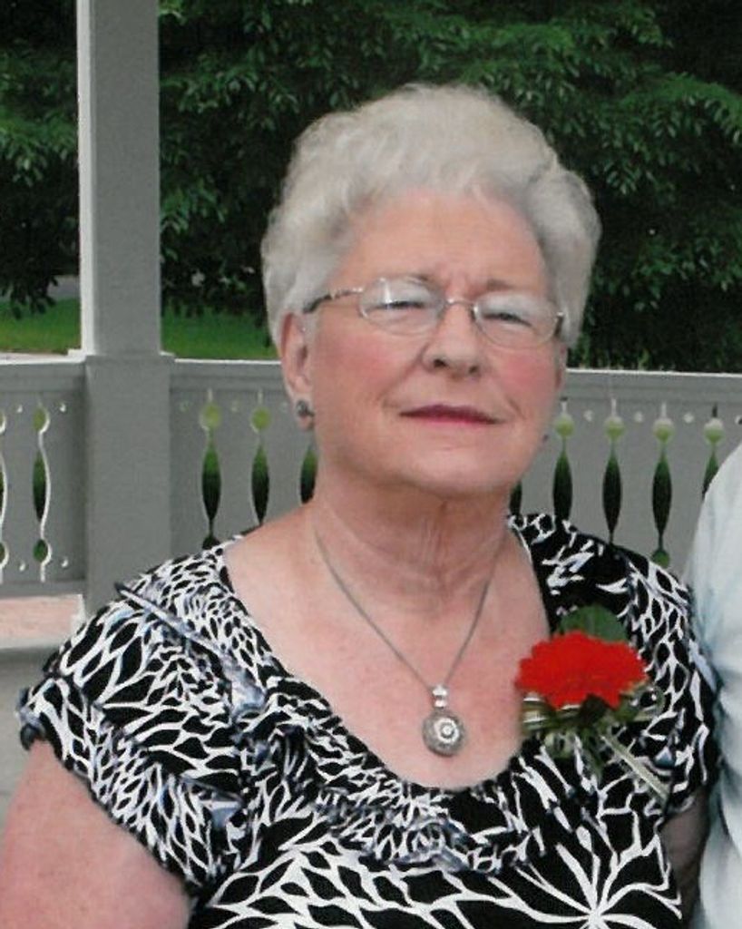 Evelyn Slominski Profile Photo