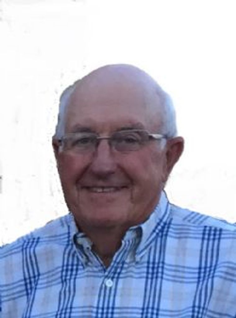 Clyde  Preston Hollis