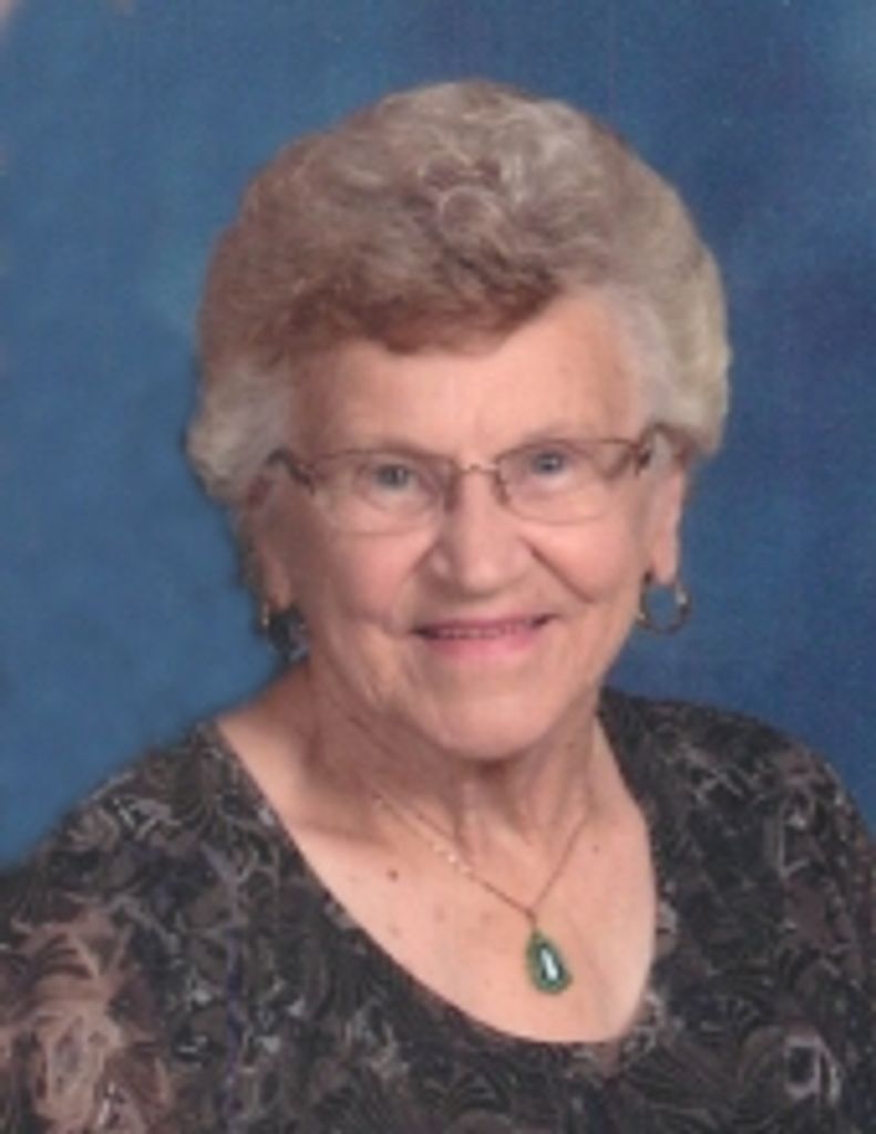 Jean Ruth  Helm