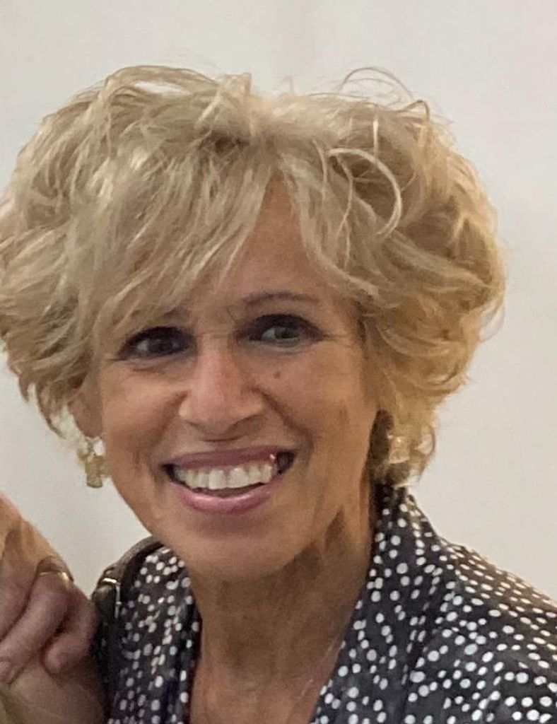 Linda Coliukos Cell Profile Photo