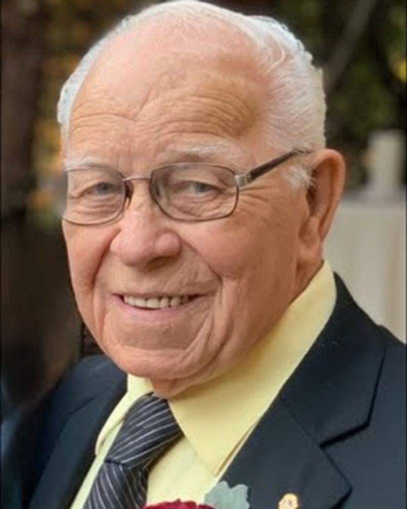 Lester Mitchell Profile Photo