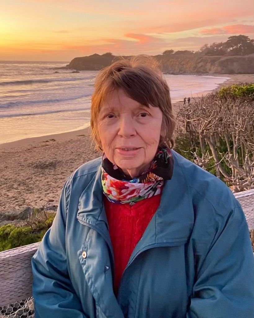 Lois Joanne Sakkas