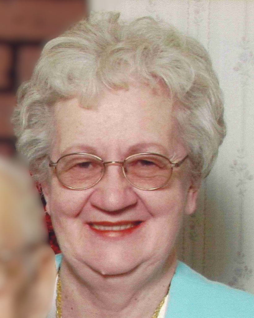 Marietta "Jean" Hoelscher