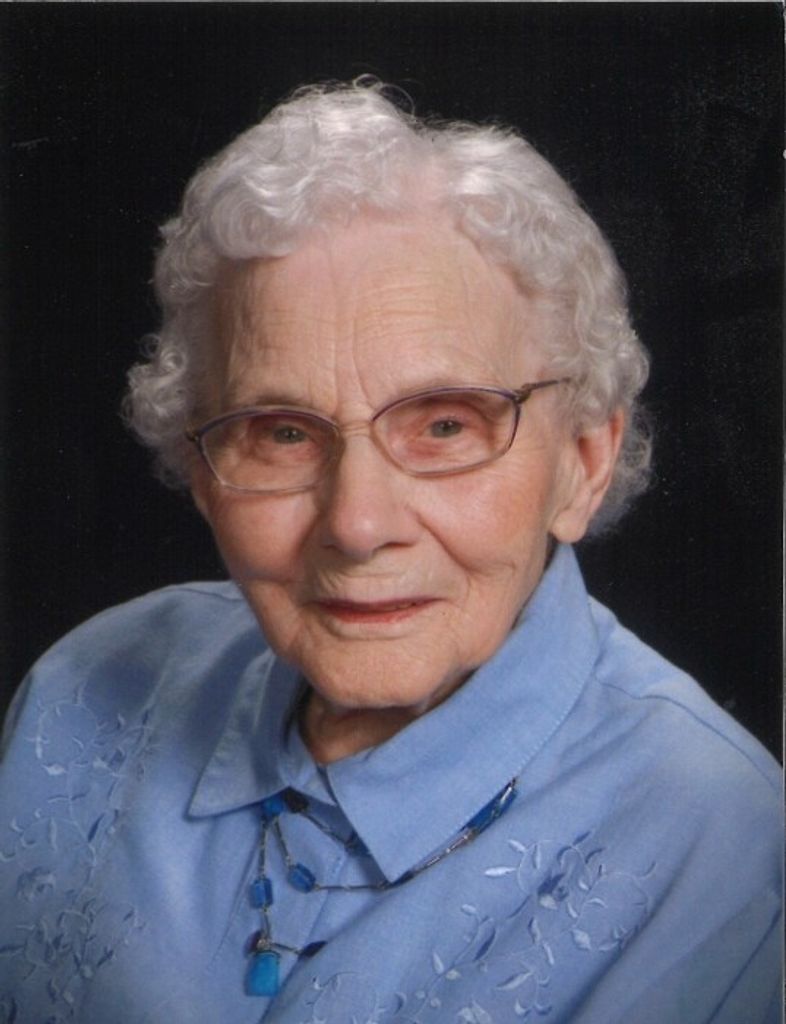 Ruth (Leinaweaver)  Brechbiel