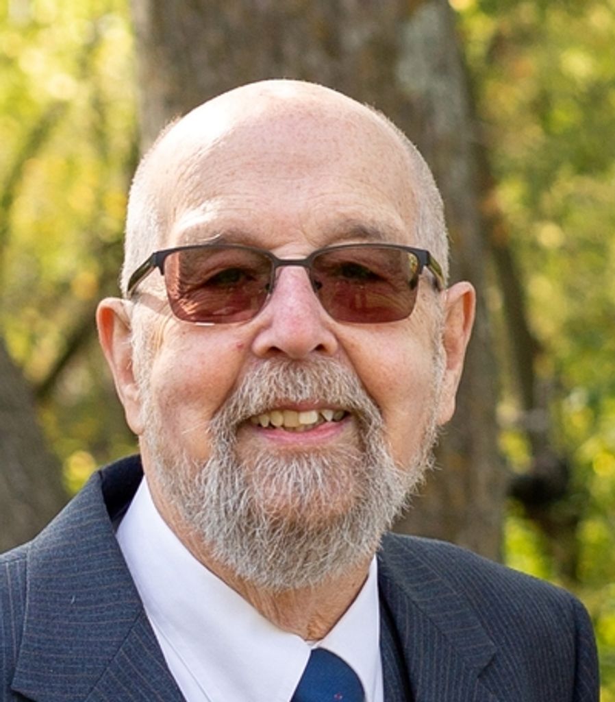 Robert Louis Hofer Profile Photo