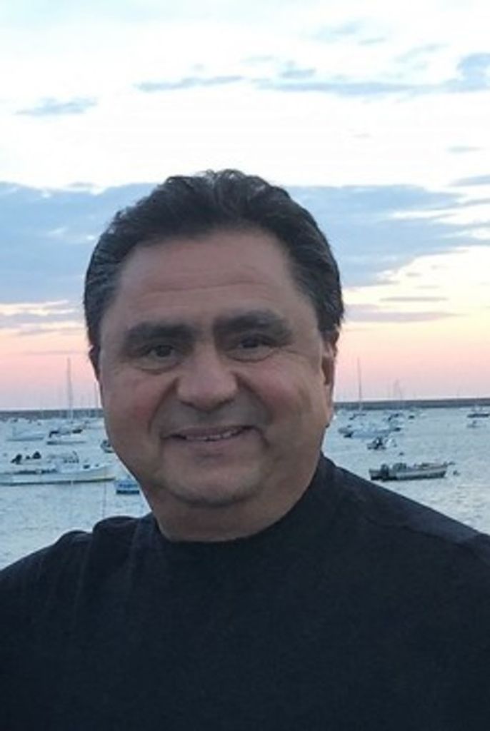 Raul L Dominguez
