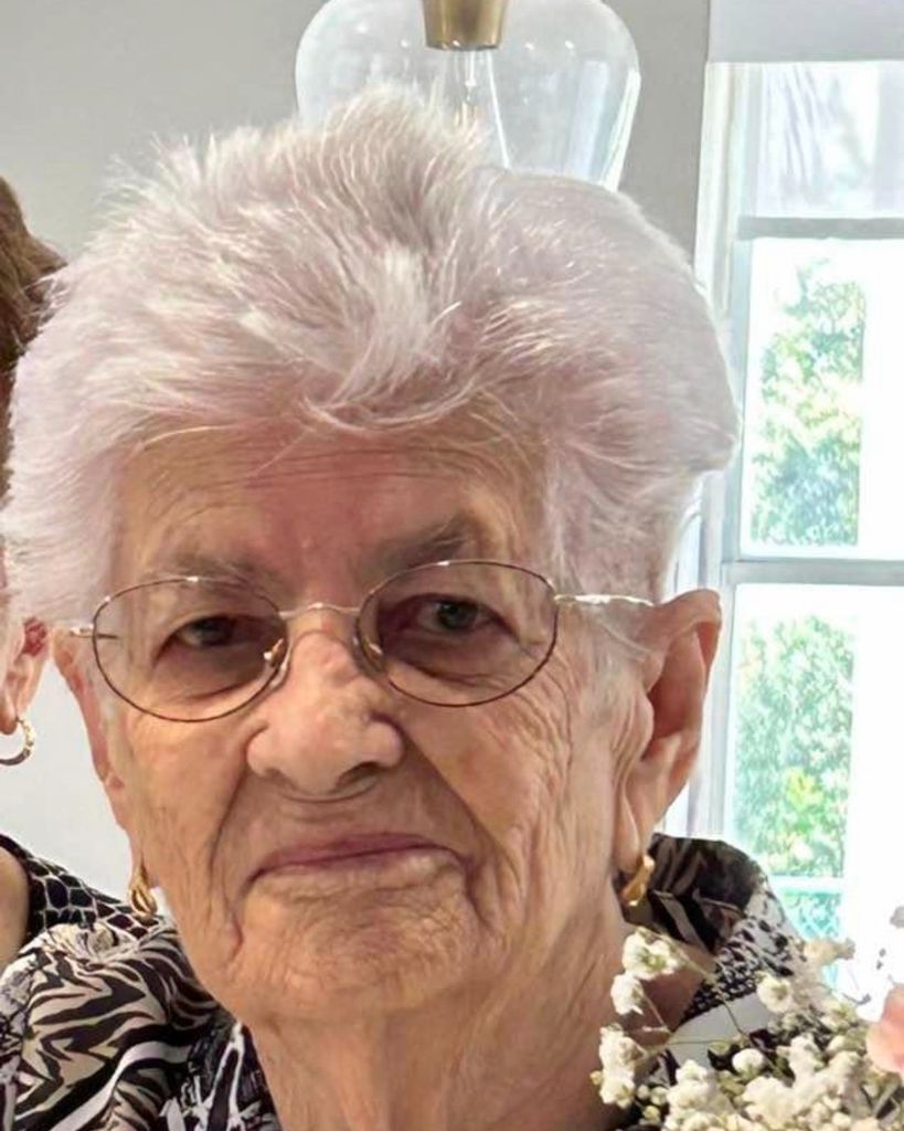 Elvira G. Arnais Profile Photo