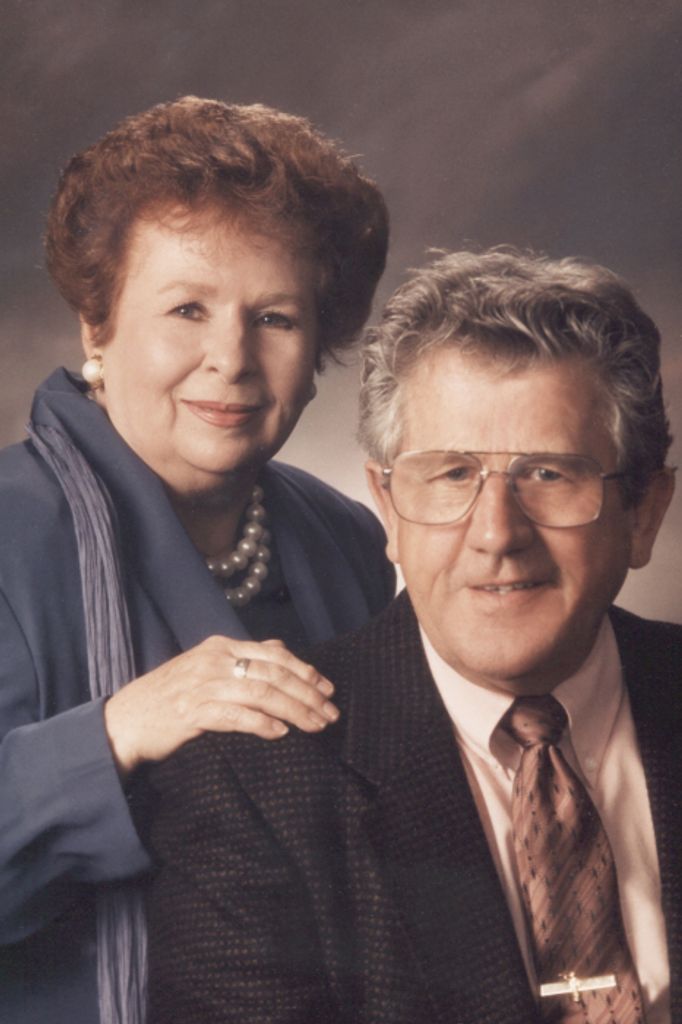 Lawana "Bonnie" Cora (Worthen)  Messerly
