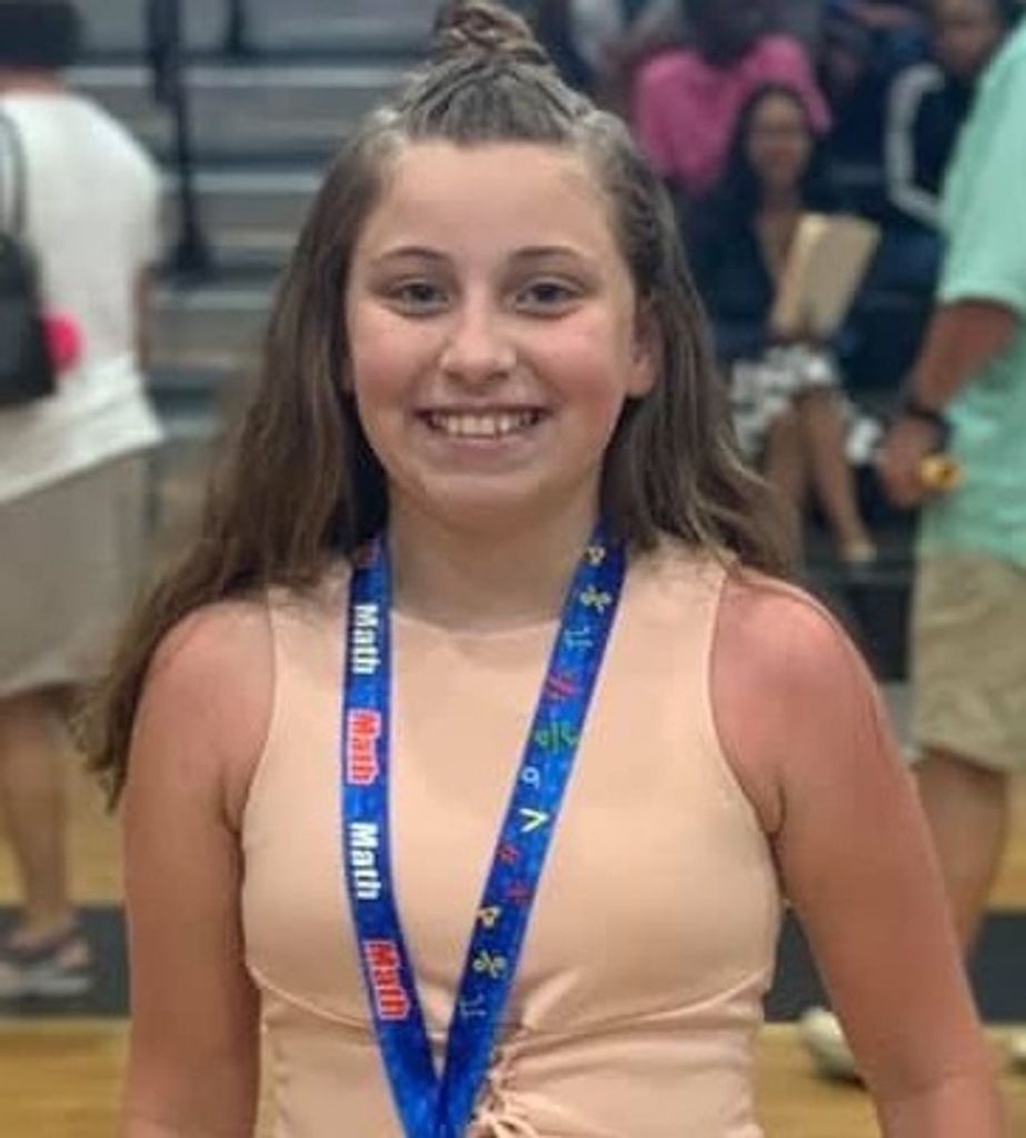 Bella Daniella Dinger