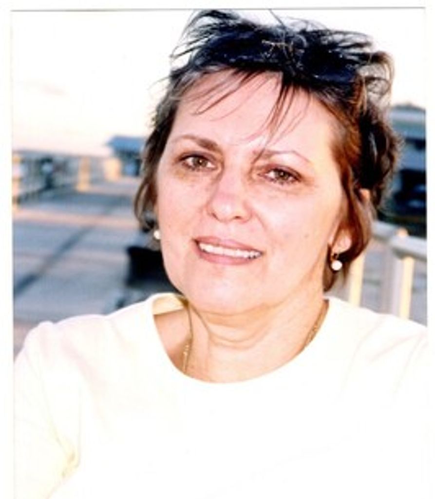 Irene  Arnold