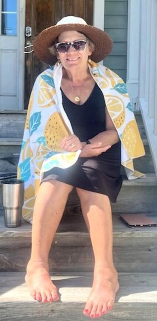 Lynne Marie Davies Profile Photo