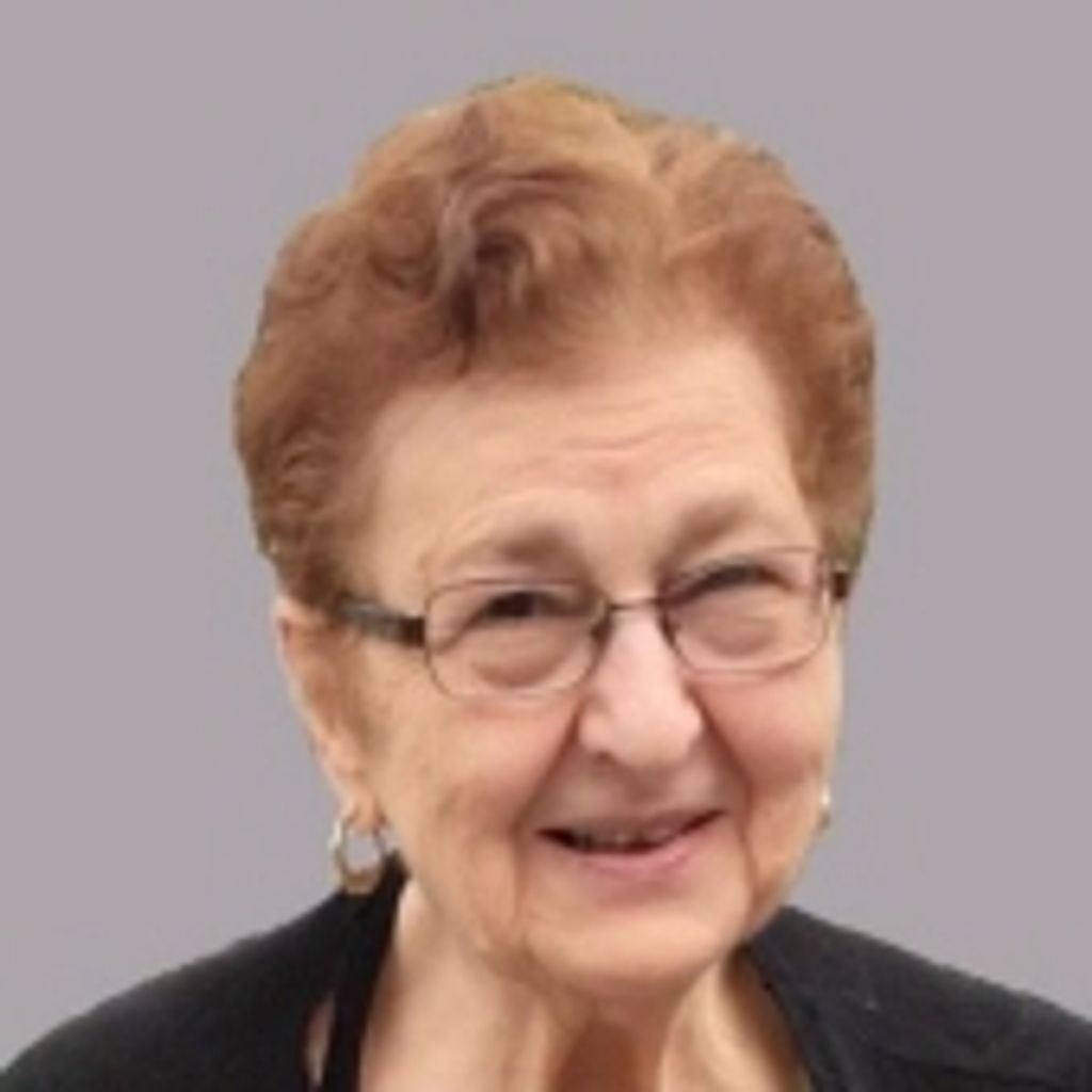 Sarah Lucia Mack