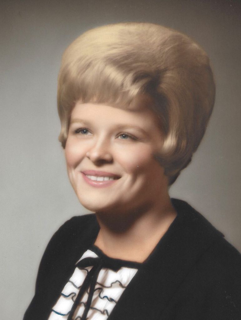 Linda Crobons Profile Photo